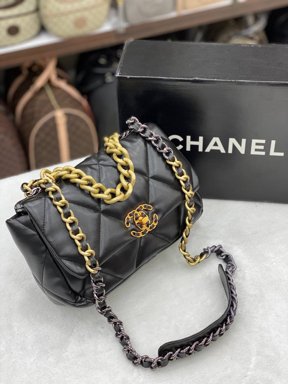 CC - 19 Flap Bag