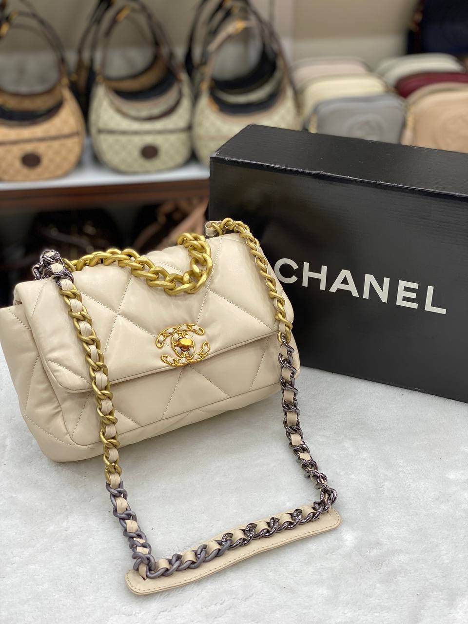 CC - 19 Flap Bag